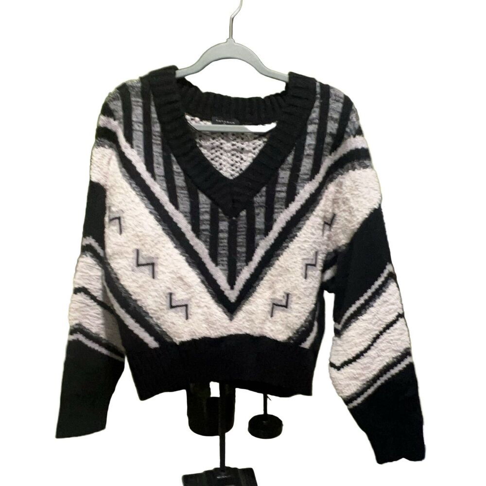 TOPSHOP Geometric V-Neck Sweater Women's M Black White Gray Knit Pullover